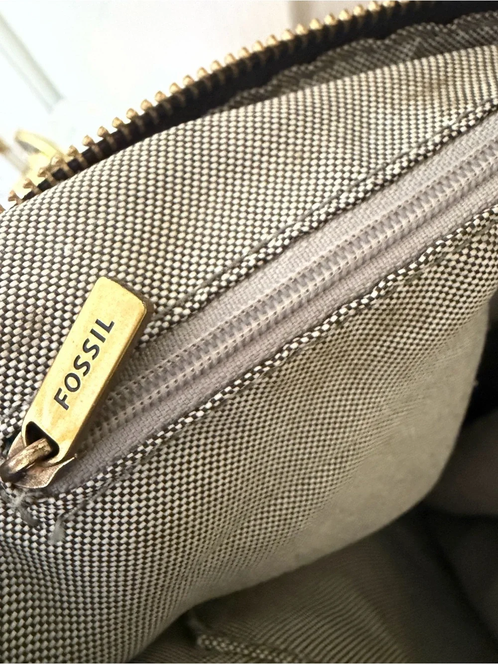 Fossil Black Pebbled Leather Shoulder Bag with Gold Hardware